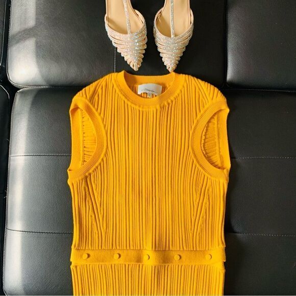 3.1 PHILLIP LIM GOLD RIBBED SLEEVELESS SWEATER - Picture 6 of 7